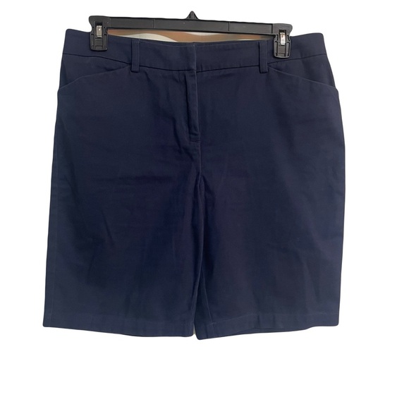 Jones New York sport stretch womens Navy shorts size 12 - Picture 1 of 5